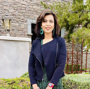 Meet your Posher, Ayesha